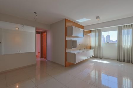 Sala de apartamento à venda com 3 quartos, 79m² em Santa Efigênia, Belo Horizonte