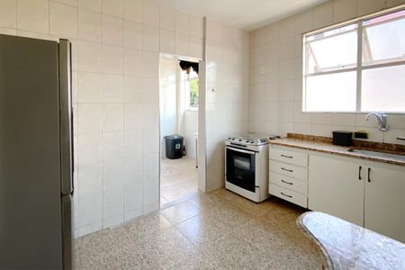 Apartamento à venda com 90m², 3 quartos e 2 vagas Apartamento à venda com 90m², 3 quartos e 2 vagasCozinha