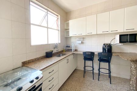 Apartamento à venda com 90m², 3 quartos e 2 vagas Apartamento à venda com 90m², 3 quartos e 2 vagasCozinha