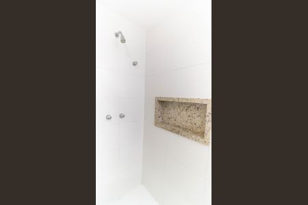Apartamento à venda com 82m², 2 quartos e 1 vaga Apartamento à venda com 82m², 2 quartos e 1 vagaBanheiro da Suíte