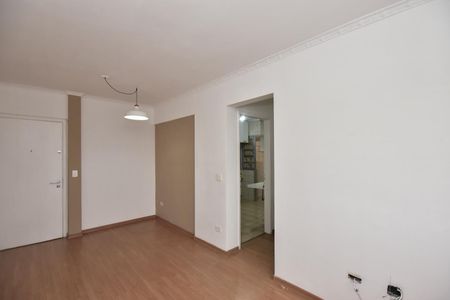 Sala de apartamento para alugar com 2 quartos, 56m² em Jardim Cláudia, São Paulo