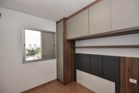 Quarto 1 de apartamento para alugar com 2 quartos, 56m² em Jardim Cláudia, São Paulo