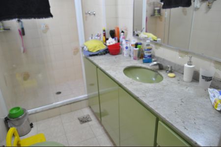 Apartamento para alugar com 120m², 4 quartos e 2 vagasBanheiro do Quarto 4