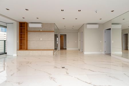 Apartamento para alugar com 168m², 3 quartos e 2 vagasSala