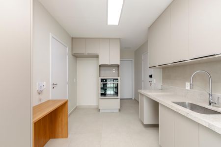 Apartamento para alugar com 168m², 3 quartos e 2 vagasCozinha