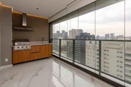 Apartamento para alugar com 168m², 3 quartos e 2 vagasVaranda