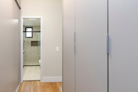 Apartamento para alugar com 168m², 3 quartos e 2 vagasSuíte 1