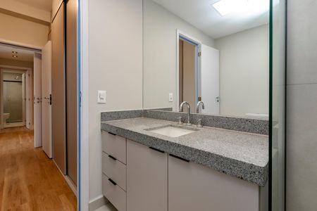 Apartamento para alugar com 168m², 3 quartos e 2 vagasBanheiro da Suíte 1