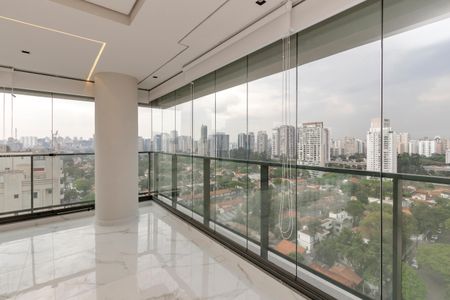 Apartamento para alugar com 168m², 3 quartos e 2 vagasVaranda