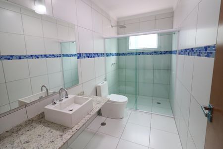 Casa à venda com 162m², 3 quartos e 2 vagasBanheiro Social