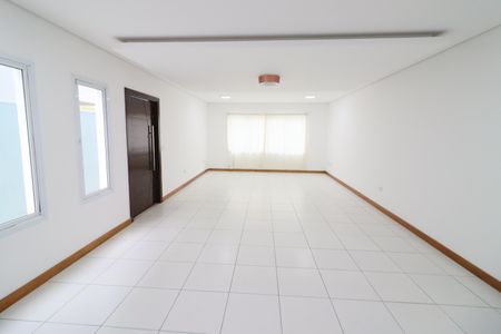 Casa à venda com 162m², 3 quartos e 2 vagasSala