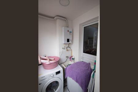 Casa de condomínio à venda com 43m², 2 quartos e 1 vaga Casa de condomínio à venda com 43m², 2 quartos e 1 vagaÁrea de Serviço