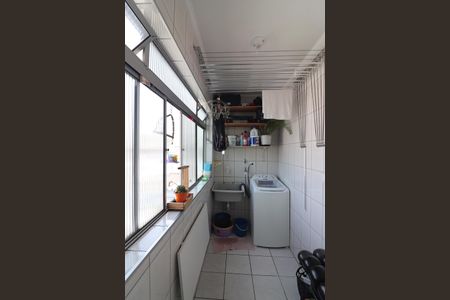 Apartamento à venda com 66m², 2 quartos e 1 vagaÁrea de Serviço