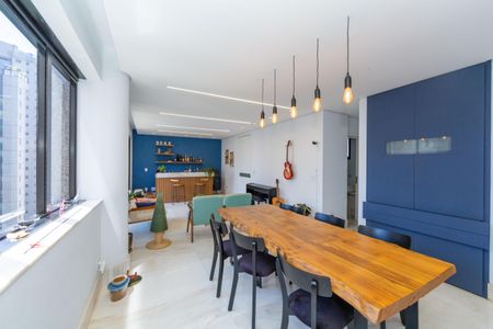 Apartamento à venda com 155m², 4 quartos e 3 vagasSala