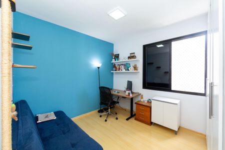 Apartamento à venda com 155m², 4 quartos e 3 vagasQuarto 2