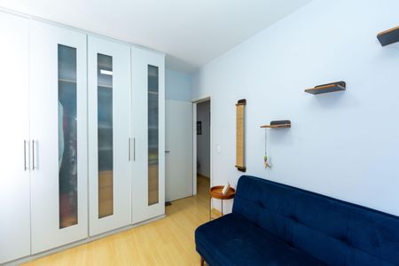 Apartamento à venda com 155m², 4 quartos e 3 vagasQuarto 2