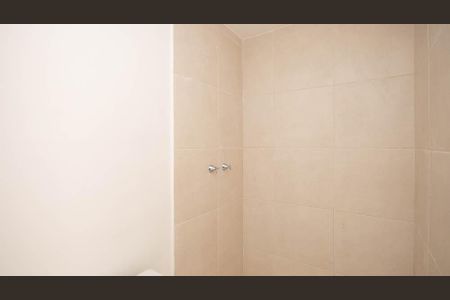 Apartamento à venda com 56m², 3 quartos e 1 vaga Apartamento à venda com 56m², 3 quartos e 1 vagaBanheiro da Suíte