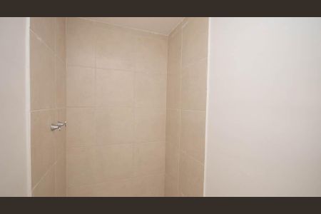 Apartamento à venda com 56m², 3 quartos e 1 vaga Apartamento à venda com 56m², 3 quartos e 1 vagaBanheiro da Suíte