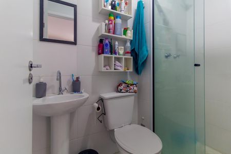 Apartamento à venda com 43m², 2 quartos e 1 vaga Apartamento à venda com 43m², 2 quartos e 1 vagaBanheiro