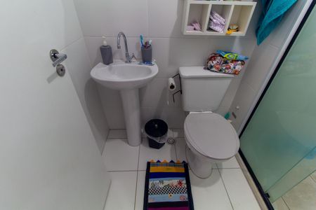 Apartamento à venda com 43m², 2 quartos e 1 vaga Apartamento à venda com 43m², 2 quartos e 1 vagaBanheiro