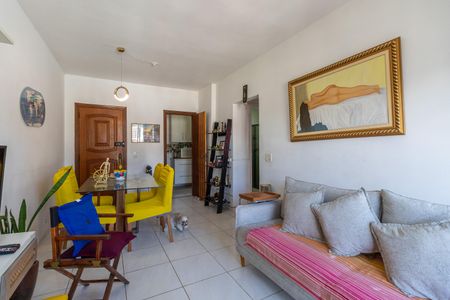 Apartamento à venda com 72m², 2 quartos e 1 vagaSala