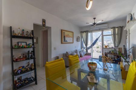 Sala de apartamento à venda com 2 quartos, 72m² em Vila Isabel, Rio de Janeiro