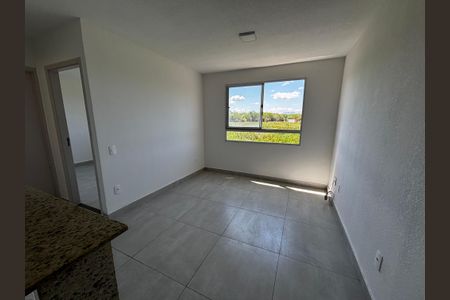 Sala de apartamento para alugar com 2 quartos, 47m² em Recreio dos Bandeirantes, Rio de Janeiro