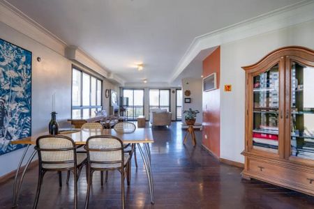 Apartamento à venda com 220m², 3 quartos e 4 vagasFoto 06