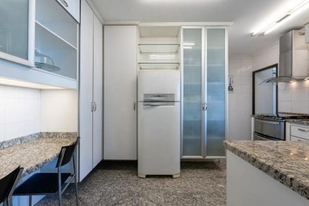 Apartamento à venda com 220m², 3 quartos e 4 vagasFoto 23