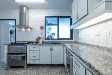 Apartamento à venda com 220m², 3 quartos e 4 vagasFoto 03