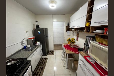 Cozinha de apartamento para alugar com 2 quartos, 45m² em Lauzane Paulista, São Paulo