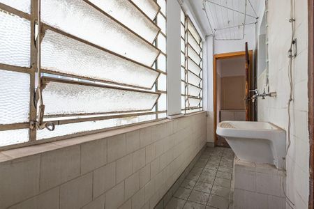 Apartamento à venda com 65m², 2 quartos e sem vaga Apartamento à venda com 65m², 2 quartos e sem vagaÁrea de Serviço