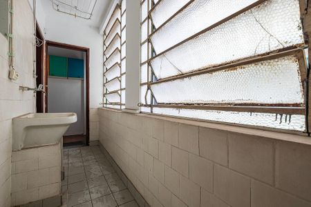 Apartamento à venda com 65m², 2 quartos e sem vaga Apartamento à venda com 65m², 2 quartos e sem vagaÁrea de Serviço