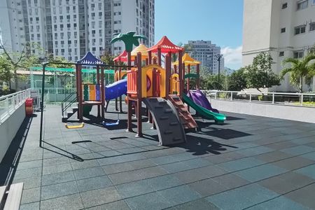 Apartamento à venda com 49m², 2 quartos e 1 vaga Apartamento à venda com 49m², 2 quartos e 1 vagaÁrea Comum - Playground