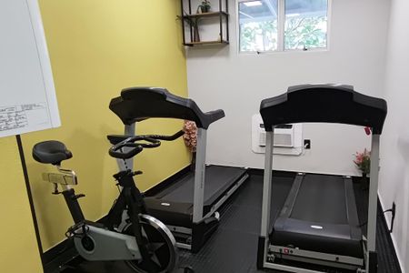 Apartamento à venda com 49m², 2 quartos e 1 vaga Apartamento à venda com 49m², 2 quartos e 1 vagaÁrea comum - Academia