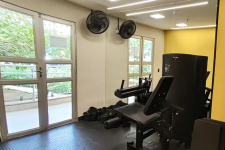 Apartamento à venda com 49m², 2 quartos e 1 vaga Apartamento à venda com 49m², 2 quartos e 1 vagaÁrea comum - Academia