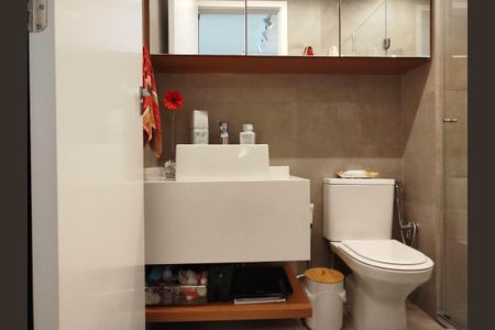 Studio para alugar com 40m², 1 quarto e 1 vaga Studio para alugar com 40m², 1 quarto e 1 vagaBanheiro