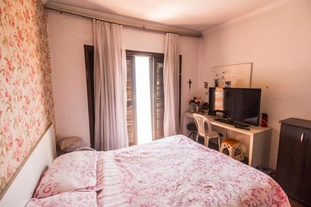 Casa para alugar com 171m², 4 quartos e 4 vagas Casa para alugar com 171m², 4 quartos e 4 vagasQuarto 1