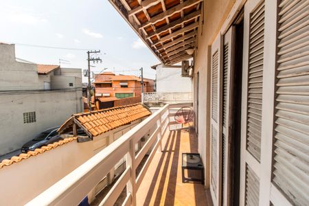 Casa para alugar com 171m², 4 quartos e 4 vagas Casa para alugar com 171m², 4 quartos e 4 vagasVaranda do Quarto 1