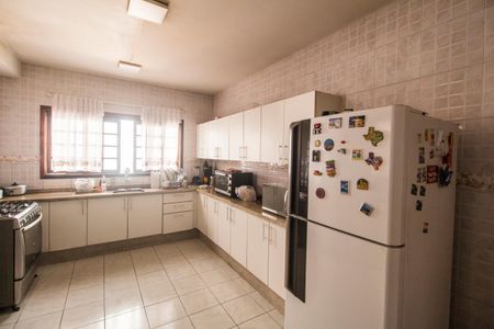 Casa para alugar com 171m², 4 quartos e 4 vagas Casa para alugar com 171m², 4 quartos e 4 vagasCozinha