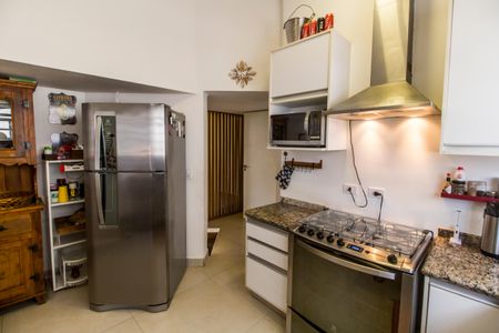 Casa de condomínio à venda com 573m², 4 quartos e 4 vagas Casa de condomínio à venda com 573m², 4 quartos e 4 vagasCozinha