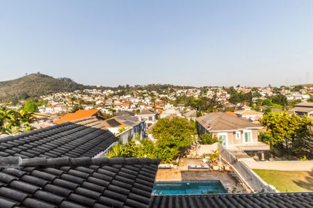 Casa de condomínio à venda com 573m², 4 quartos e 4 vagas Casa de condomínio à venda com 573m², 4 quartos e 4 vagasVista da Varanda