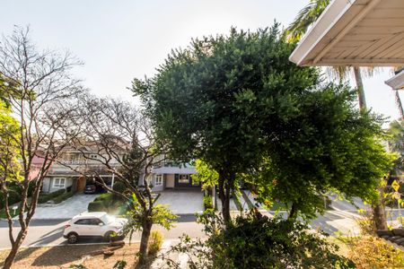 Casa de condomínio à venda com 573m², 4 quartos e 4 vagas Casa de condomínio à venda com 573m², 4 quartos e 4 vagasVista da Suíte