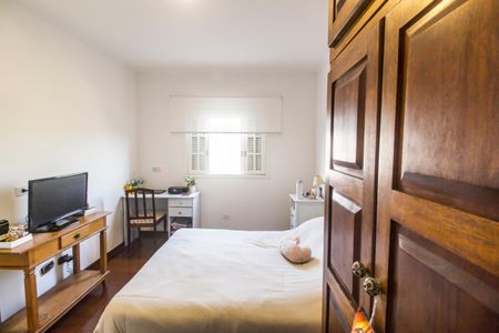 Casa de condomínio à venda com 573m², 4 quartos e 4 vagas Casa de condomínio à venda com 573m², 4 quartos e 4 vagasSuíte