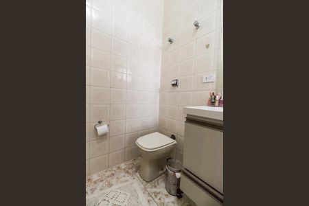 Casa de condomínio à venda com 573m², 4 quartos e 4 vagas Casa de condomínio à venda com 573m², 4 quartos e 4 vagasBanheiro da Suíte