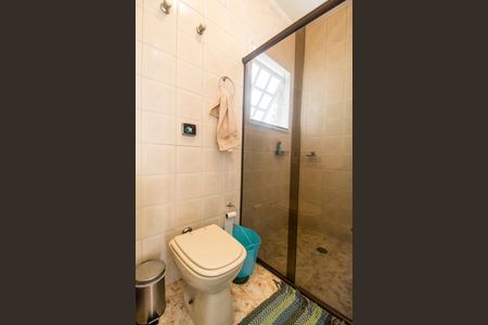 Casa de condomínio à venda com 573m², 4 quartos e 4 vagas Casa de condomínio à venda com 573m², 4 quartos e 4 vagasBanheiro da Suíte