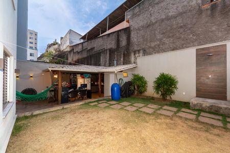 Apartamento à venda com 150m², 3 quartos e 2 vagas Apartamento à venda com 150m², 3 quartos e 2 vagasQuintal