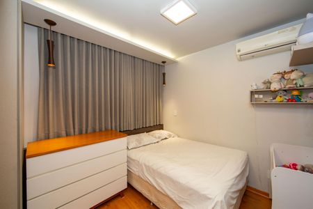 Apartamento à venda com 150m², 3 quartos e 2 vagas Apartamento à venda com 150m², 3 quartos e 2 vagasSuíte