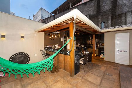 Apartamento à venda com 150m², 3 quartos e 2 vagas Apartamento à venda com 150m², 3 quartos e 2 vagasQuintal