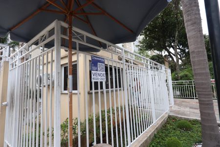 Apartamento à venda com 75m², 2 quartos e 2 vagasEntrada